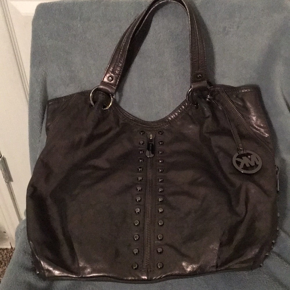 Michael Kors Astor Metallic Grey/Silver Large Hobo - Picture 2 of 14
